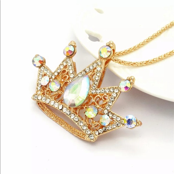 Golden Crown Necklace - Picture 3 of 3
